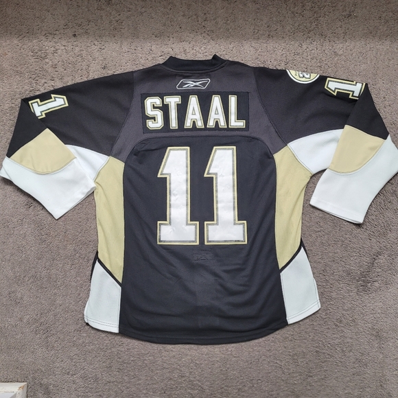 Reebok Jordan Staal Pittsburgh Penguins jersey - Picture 6 of 7